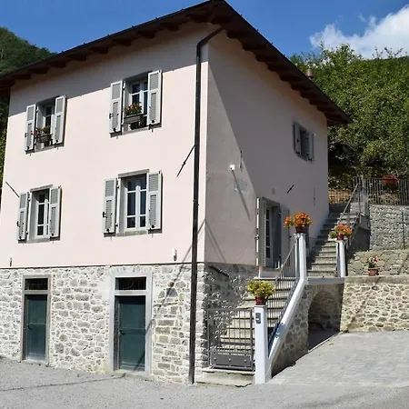 Semesterbostad Il Circolo Bassone Pontremoli